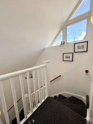 Private Entrance - click for photo gallery